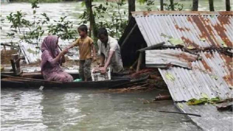 ফুলেল শ্রদ্ধায় চির বিদায় নিলেন রানী