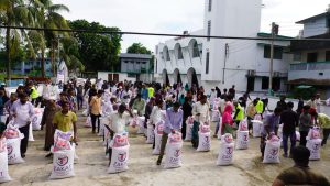 কুলাউড়ায় জাকাত ফাউন্ডেশন অব আমেরিকার ৯ হাজার কেজি চাল বিতরণ`