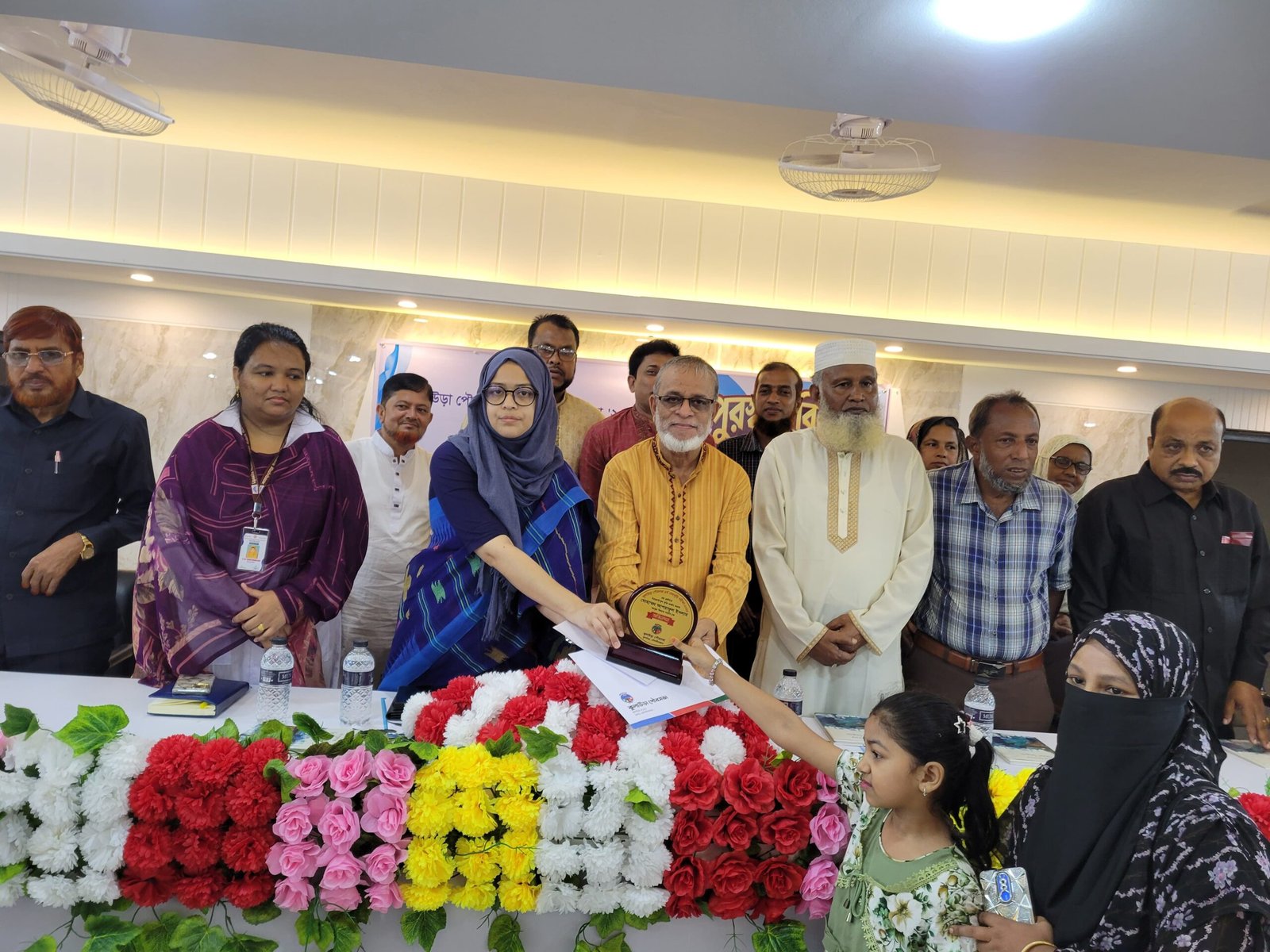 কুলাউড়া পৌরসভার চতুর্থ মেধাবৃত্তির পুরস্কার বিতরণ সম্পন্ন